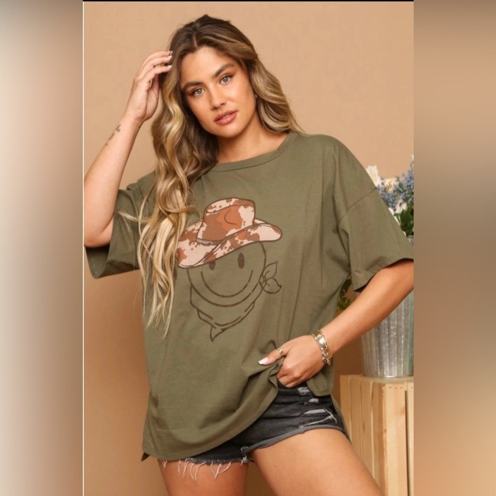 Smiley Face Graphic Tee Olive size S